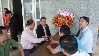 Lãnh đạo xã Cư Prao thăm, chúc mừng Giáng sinh Chi hội Tin lành xã và Điểm sinh hoạt Công giáo thôn 1