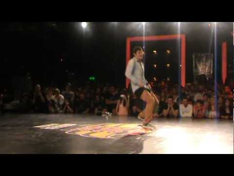 | Saspens vs Lali | RedBull BC One Cypher Greece 2012 *Top 16* |