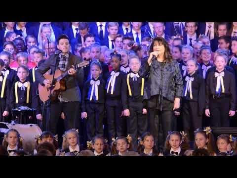 Massakoor met Laurika Rauch en Loki Rothman