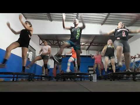 Pampuda coreografia jump fitness