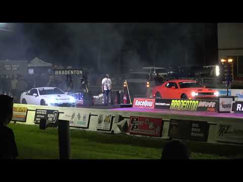 DODGE HELLCAT VS NISSAN 300ZX