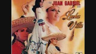 Lucha Villa Me Nace del Corazon