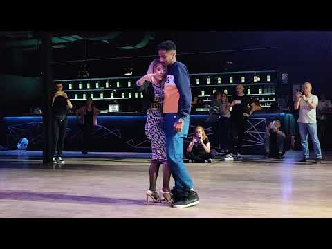 Welcome Kizz 2019 Debora tarraxinha in the couple