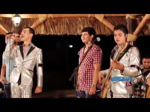 Grupo Codiciado Ft. Los Nuevos Ilegales - Gustos Exigentes (En Vivo 2015)