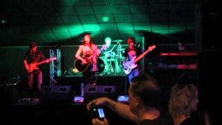 Q The Clique-Every Teardrop is a Waterfall(cover)-Neisen's 12-17-2011