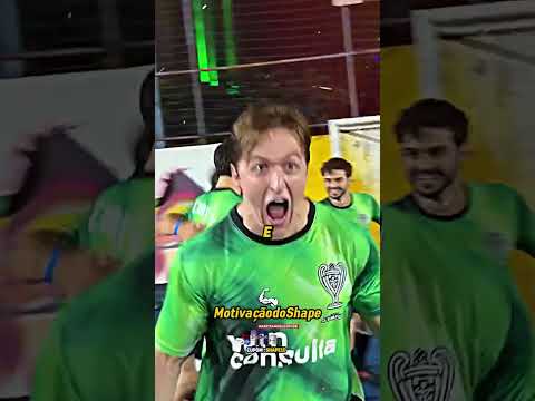 Único fisiculturista bom de bola? 🤔⚽ @icarolermen  ‬#icarolermen #maxtitanium‬