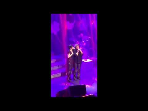 Μουζουράκης... στη Ζουγανέλη...