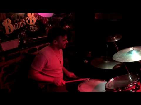 Drum Solo 1 Live @ Bistro À Jojo in Montréal