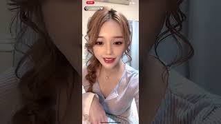 美女　ブラ透け