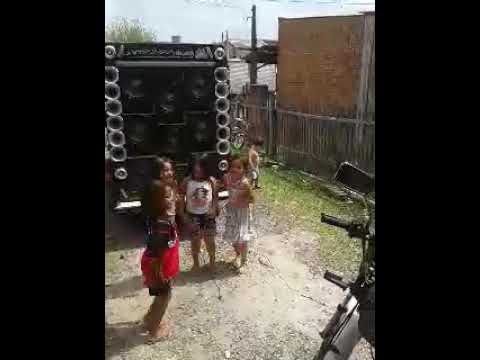download lagu mp3 mp4 Esuipe, download lagu Esuipe gratis, unduh video klip Esuipe
