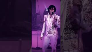 Elvis Presley - Aways on my mind - na voz de Chris Connor