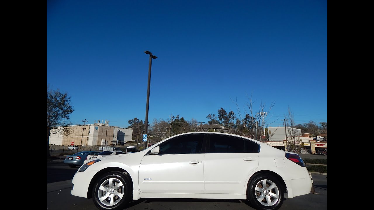 2009 Nissan Altima Hybrid overview & walk around review