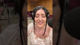 Burcu Göktürk- Kalbe Dolan O İlk Bakış Unutulmaz