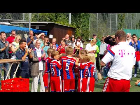 4. attimo Cup / Fußball in Stuttgart Untertürkheim attimo-Hotel