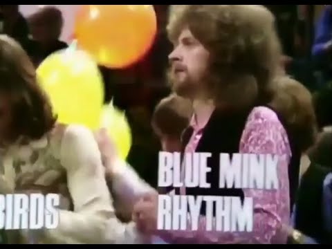 Jeff Lynne & Bev Bevan - Whittaker's World of Music (end credits singing Let The Sunshine In)