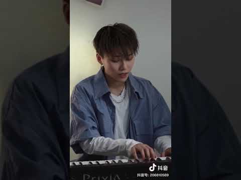 #XIN Liu 刘雨昕弹唱《给我一个理由忘记》🎹（Originally performed by A-Lin黄丽玲)