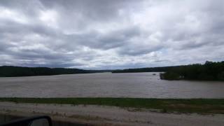 preview picture of video 'Clearwater lake, MO. Dam at 3:28pm. May 1st'