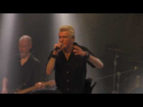 Slime - Linke Spiesser / Religion (Berlin 19.12.2015 @ SO36) [HD]