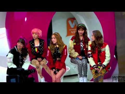 130103 SNSD waiting at Mnet wide open studio