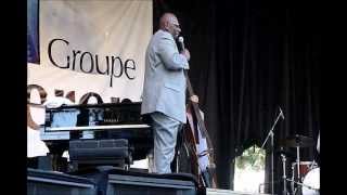 Oliver Jones à Sherbrooke -15-07-11- +Une invité très spéciale.wmv