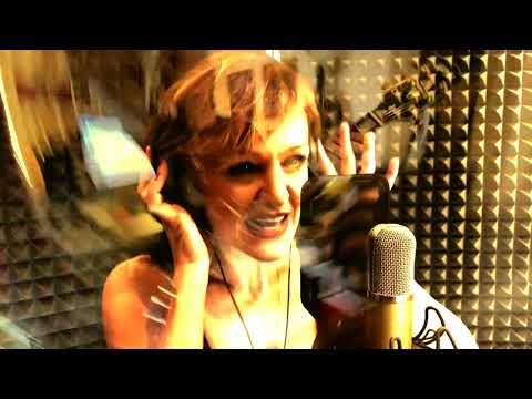 István Alapi's Quarantine Project feat. SZANDI and Csaba Bogdán - Highway to Hell