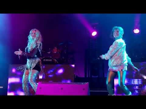 Greatest 80's Julshow Ankie Bagger - People say it's in the air (Malmö Live 2023-12-02)