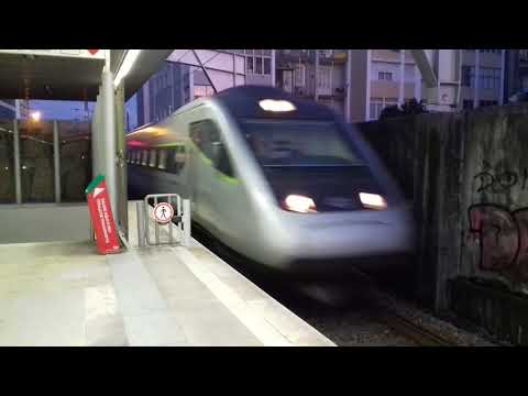 CP CPA 4008/4058 chega a Entrecampos