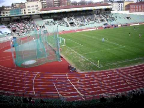 25.4.10: Lyn Oslo - Fredrikstad FK (1)