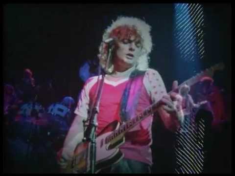 April Wine - I Like To Rock - (Live at Hammersmith Odeon, London, UK, 1981)