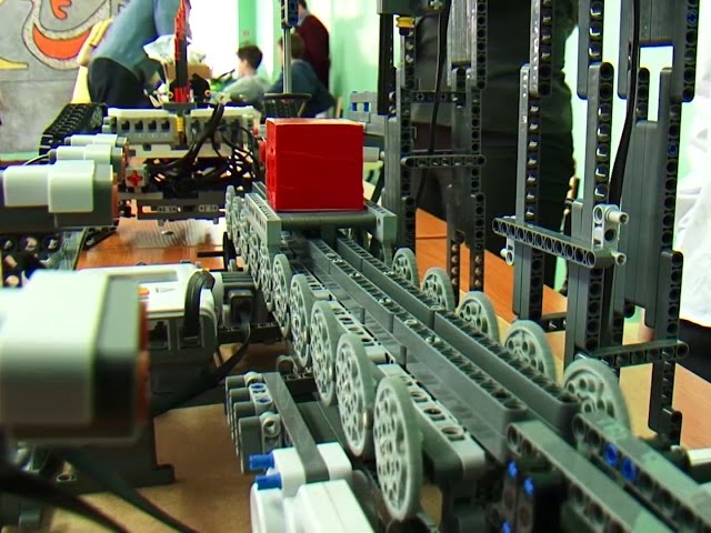 Космических роботов конструируют ангарские школьники