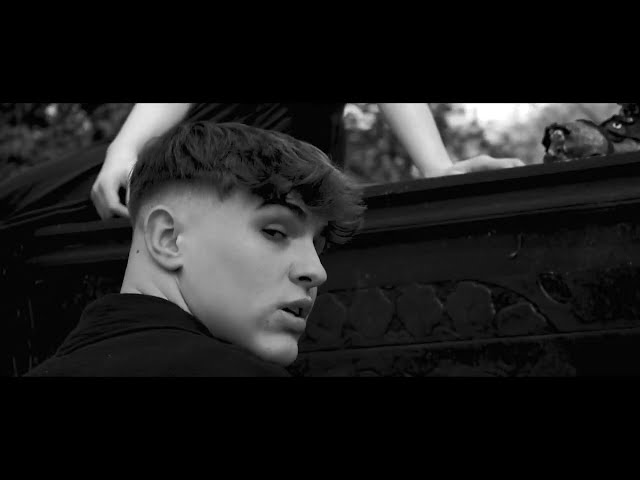 Video zu 'Spürst Du' ansehen