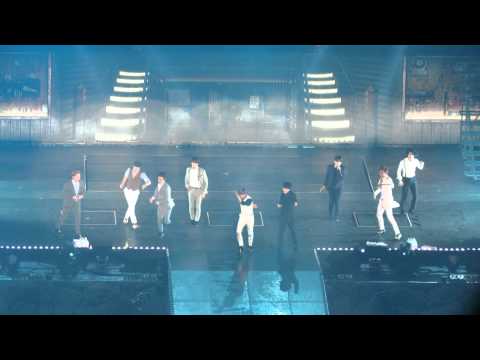 141130 SUPER SHOW 6 IN TAIPEI - MR. SIMPLE 大家好 銀赫掉鞋墊