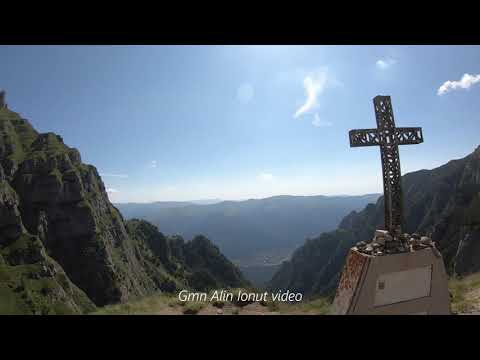 Jepii mici-cabana Caraiman