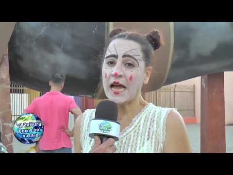 Oficina de teatro e apresentação de peça teatral em praça publica do Grupo Pontapé