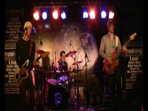 Amped Up - Take It Slow @ Tramfest