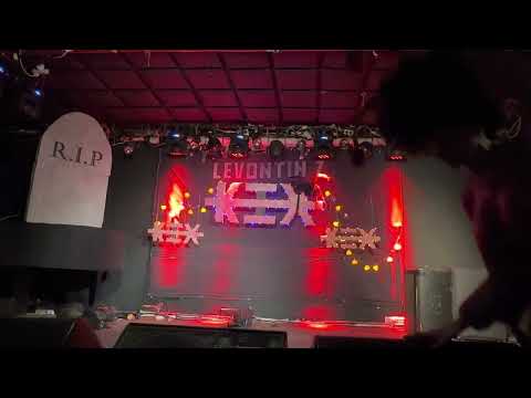 Frida Pitzutz - I will Survive / Chik Chak Juk (Gloria Gaynor)