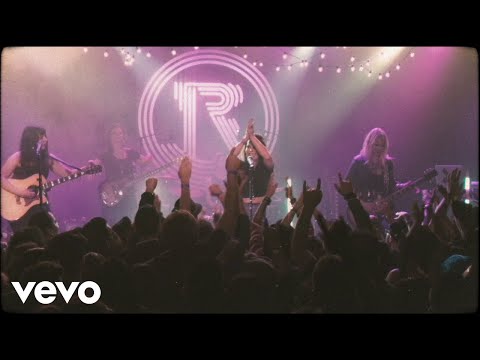 Alejandra Guzmán - Lucha De Gigantes (Live At The Roxy)