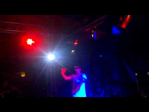 Emis KILLA come un pitbull live morgan's