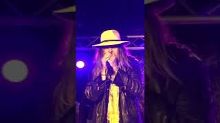 Billy Ray Cyrus  words by heart