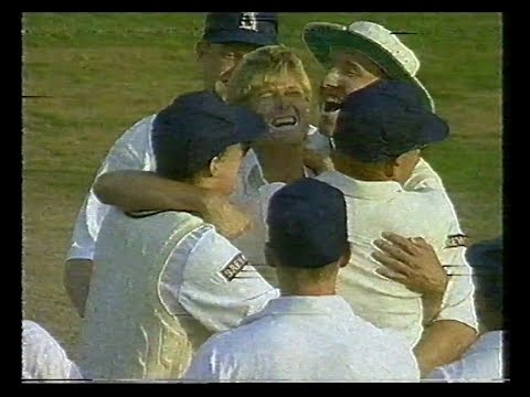 NORTHAMPTONSHIRE v WARWICKSHIRE NATWEST TROPHY FINAL DAY 1 LORD'S SEPTEMBER 2 1995 ALLAN DONALD