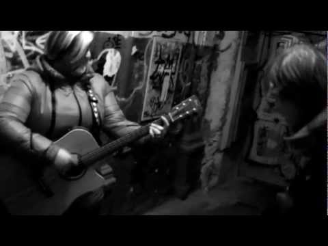 UGNE FIRE & Kristijonas Ribaitis - Use Somebody -3C  [Kings Of Leon Cover]