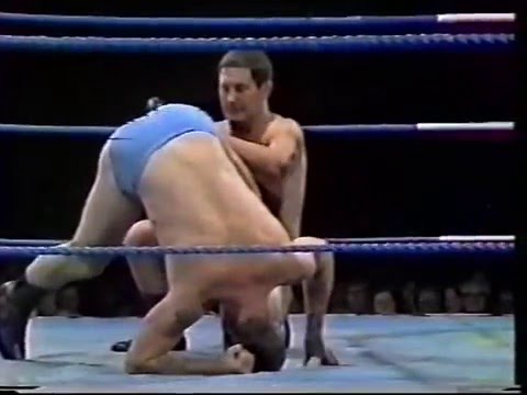 Johnny Saint v Jim Breaks