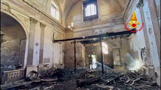 l-incendio-del-santuario-di-torre-le-nocelle-il-video-dei-vigili-del-fuoco