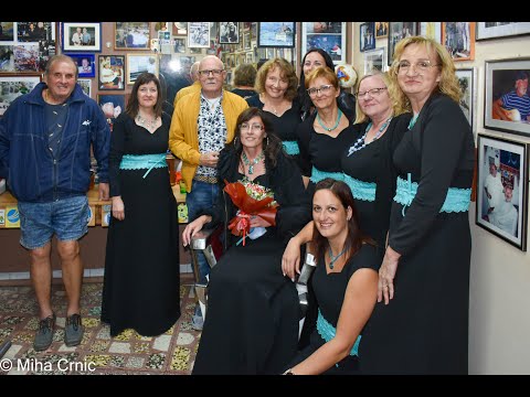 ŽENSKA KLAPA FRITULE - VELA LUKA