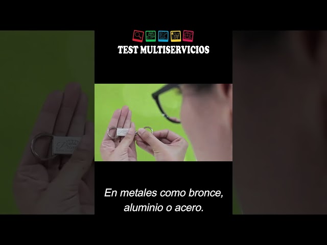 Vídeo relacionado con regalo grabado - Llavero Personalizado de Acero y PU | Grabado con Texto a Elección | Ideal para Eventos y Recuerdos | Fácil Apertura |Metal y Cuero |Unidades (1)