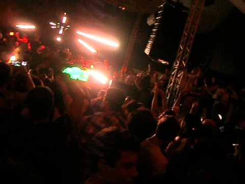 Get this feeling - Calvin Harris , Dj- Green Valley - Brazil - Live
