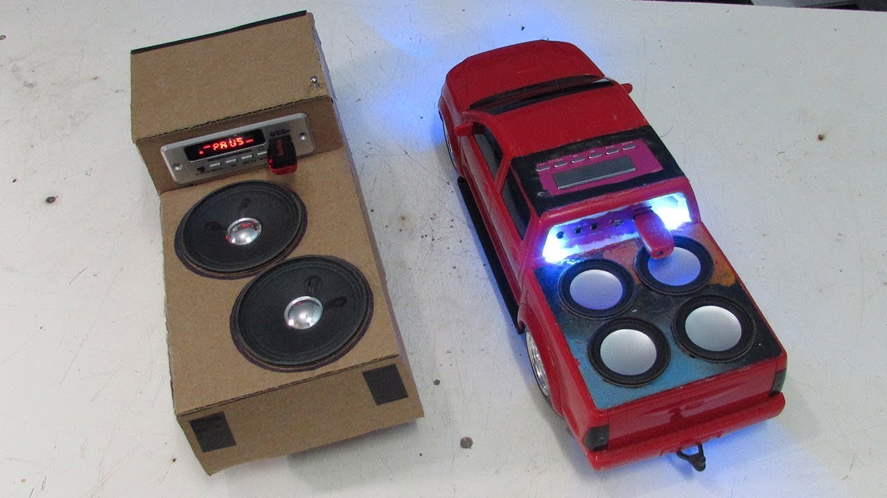 MINI HILUX VS MINI SAVEIRO COM SOM