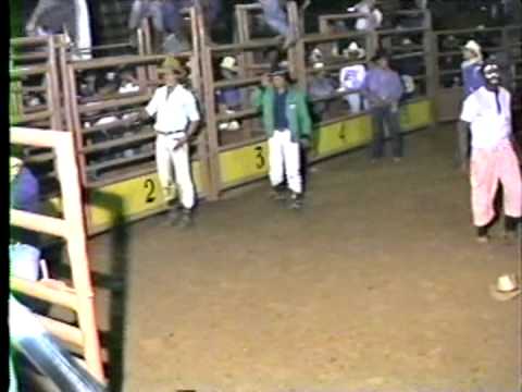 PERASSA PRODUÇÕES  EDIÇÃO DA CIA DE RODEIO FAMILIA PERASSA