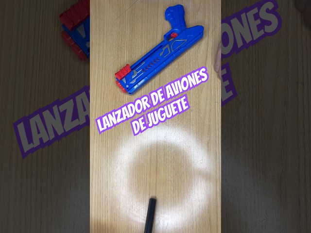 Vídeo relacionado con IOUGDSEC 6 en 1 avión lanzador de juguetes kits de avión, catapulta deslizador de espuma, 2 modos de vuelo, volar, 3-12 años de edad niños niñas regalos de cumpleaños