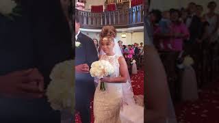 Download lagu 'I'm Kissing You' (Remix) by Des'ree - sung by Leslie Alexander mp3